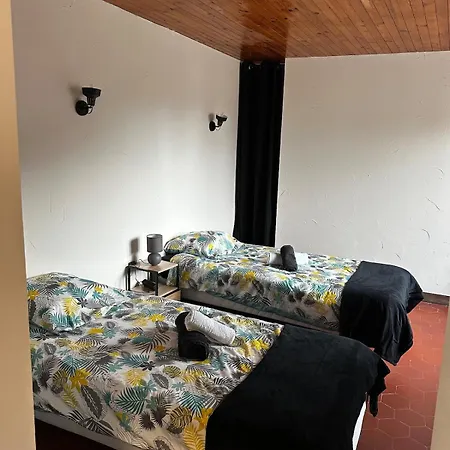 Apartment 2 *